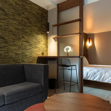 オセアニア パリ ポルト ドゥ ヴェルサイユ イシー＝レ＝ムリノー