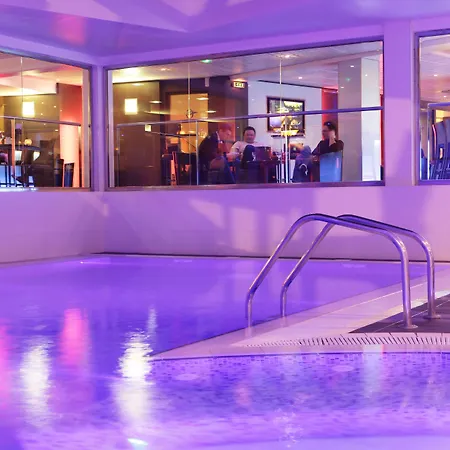 オセアニア パリ ポルト ドゥ ヴェルサイユ ホテル