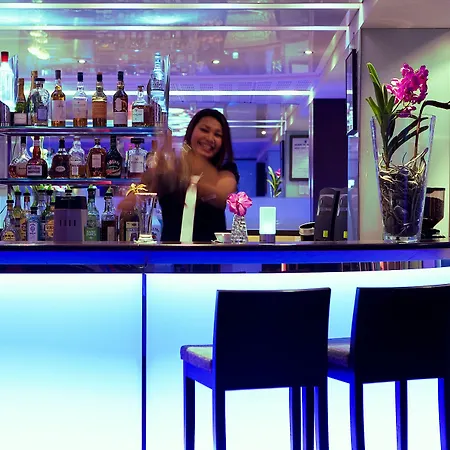 オセアニア パリ ポルト ドゥ ヴェルサイユ ホテル