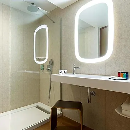 Hotell Oceania Paris Porte De Versailles 4*