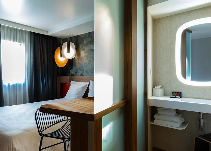 호텔 오세아니아 파리 포르트 드 베르사유 4*