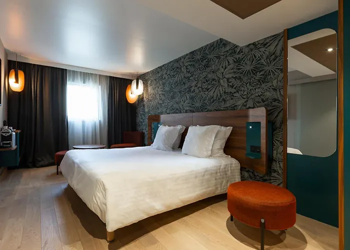 호텔 오세아니아 파리 포르트 드 베르사유 이씨레물리노