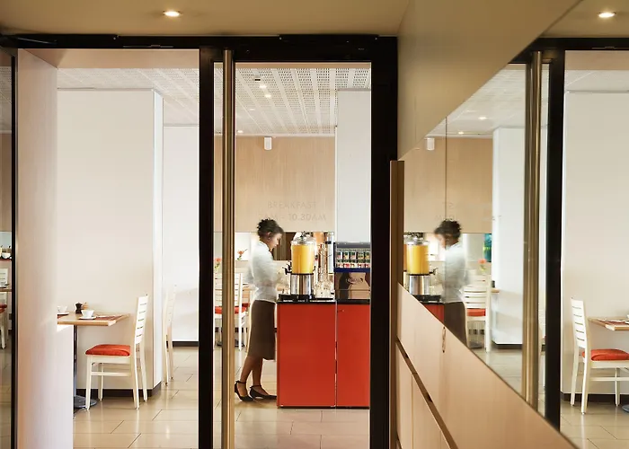 오세아니아 파리 포르트 드 베르사유 호텔 이씨레물리노