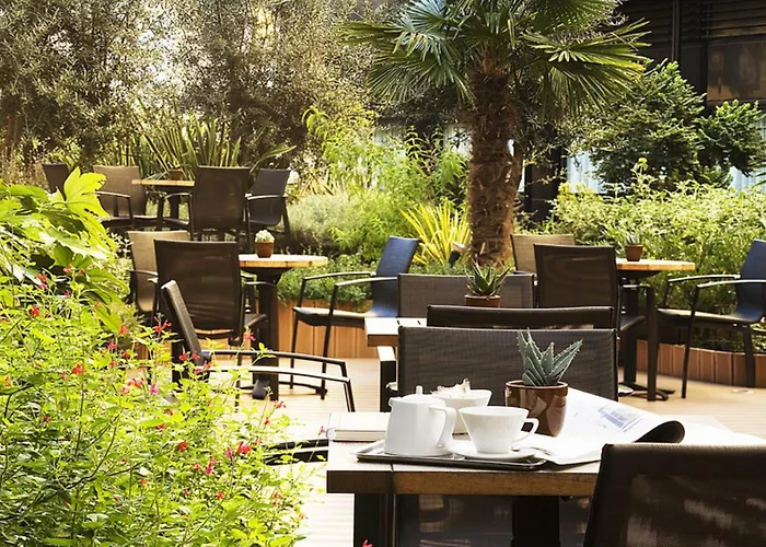 호텔 오세아니아 파리 포르트 드 베르사유